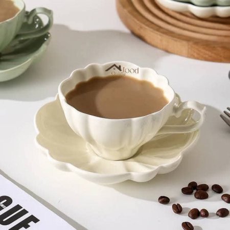 هاند ميد  فراشة