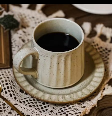 هاند ميد مع صحن