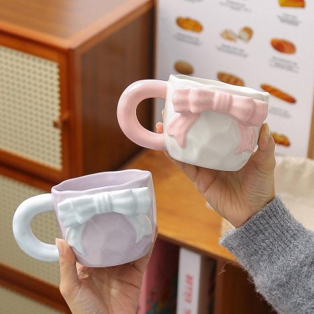 هاند ميد ببيونة 3d